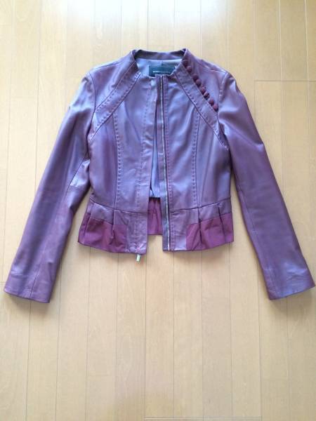 BCBG MAXAZRIA ★綺麗色♪　高級感あふれるラムレザージャケット