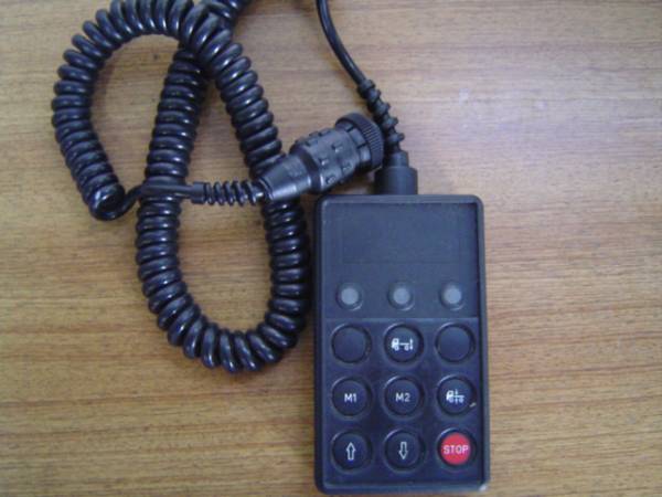 日産ud純正 大型トラック エアサス用コントロールリモコン その他 売買されたオークション情報 Yahooの商品情報をアーカイブ公開 オークファン Aucfan Com