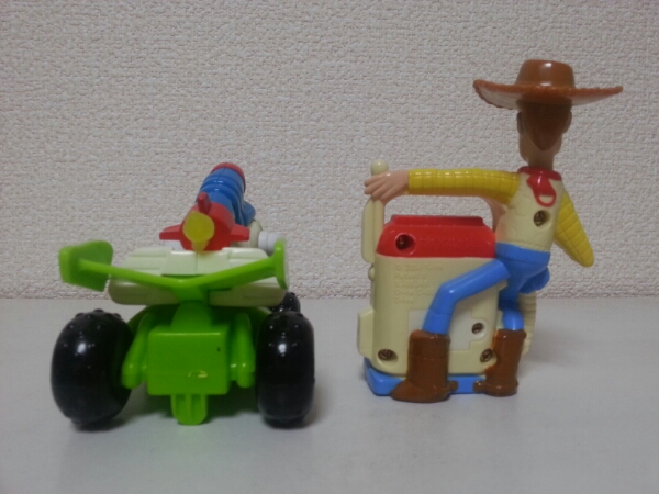 ハッピーセット トイストーリーフィギュア ウッディ バズ おまけ(トイ