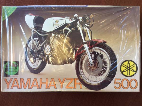 プロター 1/９ スケール ヤマハ YZR 500 / YAMAHA YZR 500