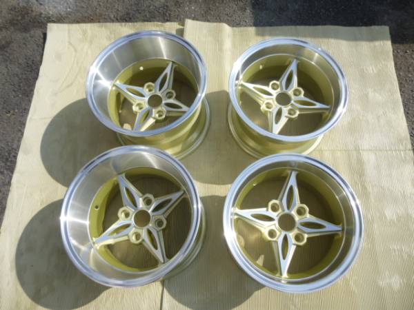 8J 10J 114.3 GX61 GX71 ハコスカ ケンメリ ブタケツ 旧車 S30