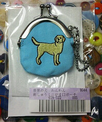 フェリシモ わんわん刺繍ミニがま口ポーチ ラブラドール その他 売買されたオークション情報 Yahooの商品情報をアーカイブ公開 オークファン Aucfan Com