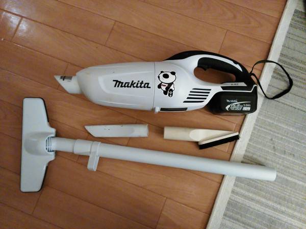 マキタ　充電クリーナCL140FD　純正バッテリー1個　充電器なし