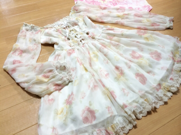 【希少品】 LIZLISA 菅野結以さん着用 花柄コンビネゾン スカパン 大人気 菅野結以着☆LIZ LISA リズリサ 花柄シフォンワンピース