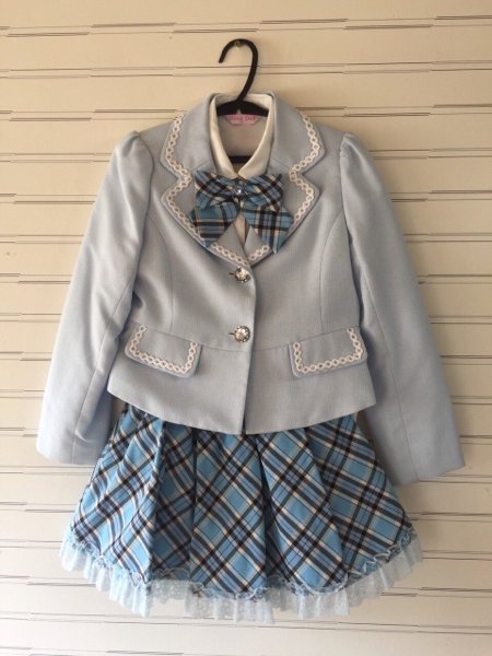 卒業式、入学式女の子スーツ130サイズ 4点セット