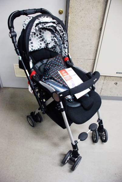 美品!アップリカ ソラリア!雨具付/A型両対面式 92701/ベビーカー