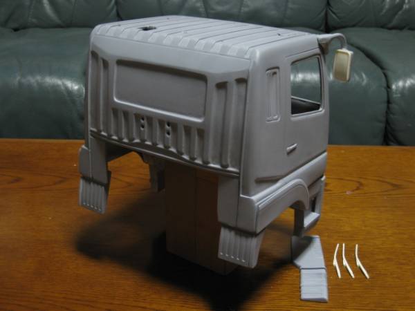タミヤ1/14トレーラートラック用ボディ国産車キャビンスパグレ(ボディ