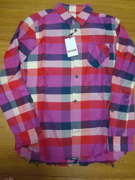 ファクトタム　新品未着用　長袖シャツ　４８サイズ