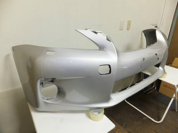 ☆レクサスCT200h/ZWA10前期バンパー52119-76010銀1J4☆