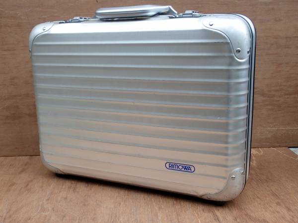 RIMOWA(リモワ) アタッシュケース シルバー アルミ 訳ありRIMOWA