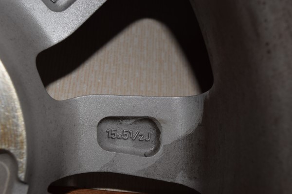 セレナ　C26　日産純正15インチホイール 