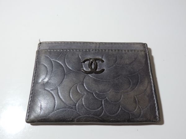 中古　CHANEL　シャネル　カードケース　本物　67B