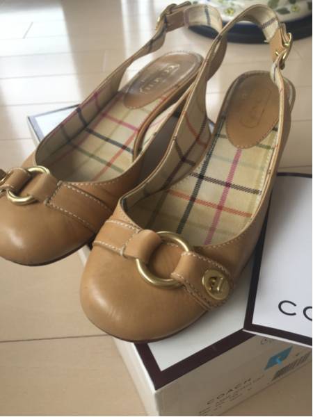 コーチ パンプス シューズ ベージュ 23.5 US6.5 検トリーバーチ