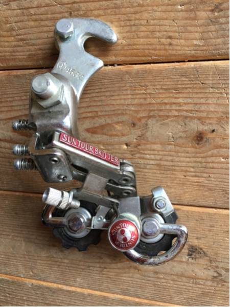 古い自転車パーツ サンツアー SKITTER マエダ工業 ディレイラー