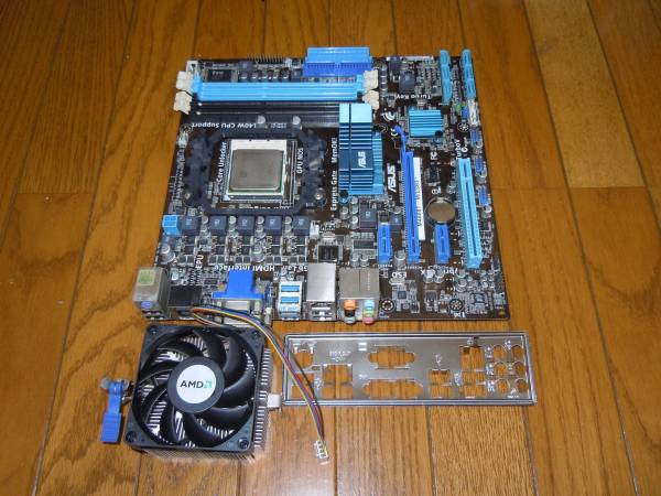 PhenomⅡ 945 X4 3GhzとASUSM4A88TD-M/USB3動作品セットで