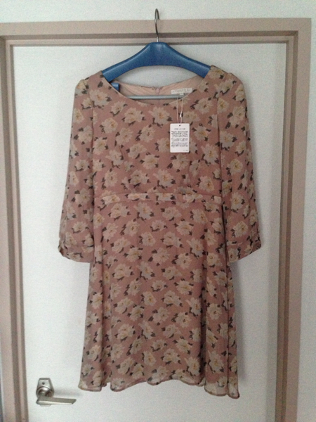 新品プロポーションボディドレシング 花柄シフォンワンピース