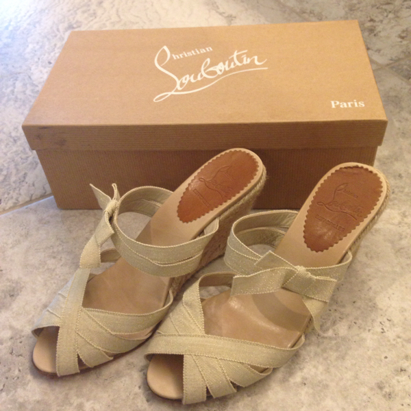 クリスチャンルブタン■サンダルミュール37メタリック