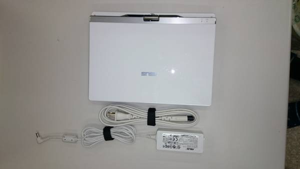 ASUS T91MTホワイト（タブレットＰＣ）_3