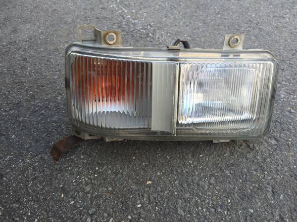 三菱ふそう純正スーパーグレートフォグランプ助手席側