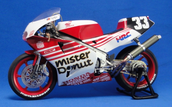 RVF750 1992 鈴鹿8耐 ミスタードーナツ 仕様 完成品(完成品)｜売買