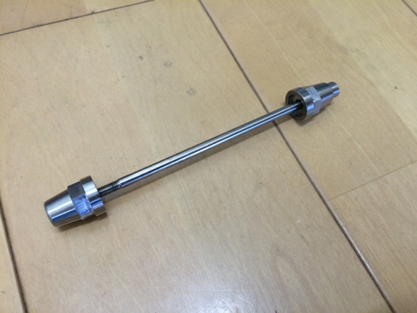 中古美品★オリジナルのチタン製クイックリリースフロント用