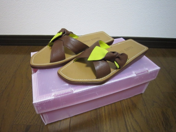 MIUMIUミュウミュウ茶レザーサンダルリボンイタリア製フェラガモ