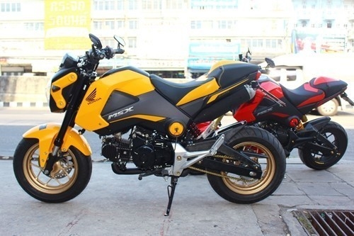 グロム ☆ シングル風シート ☆ 白黒 ☆レア