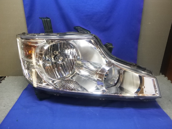 ステップワゴン RK1/RK2 前期 右ヘッドライト HID 【公式通販】