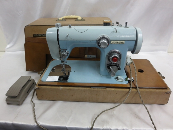 ジャノメ JANOME ミシン モデル SD100890 ジャンク●15大66