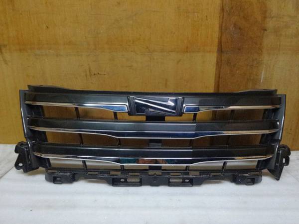 ★ZRR80 ノア フロントグリル★純正ラジエターグリル53101-28390