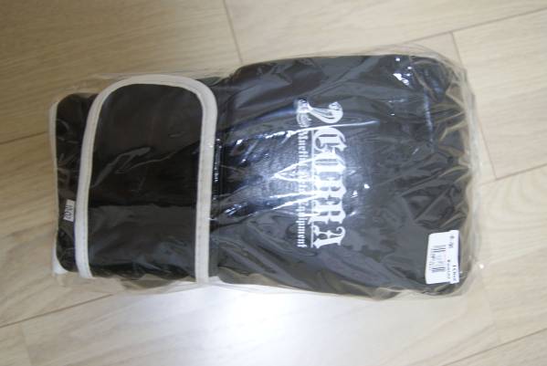 【新品】COBRA BOXING GLOVE