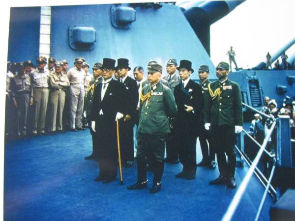 大日本帝国 戦艦ミーズリー号 重光 葵 降伏 マッカッサー ミリタリー 売買されたオークション情報 Yahooの商品情報をアーカイブ公開 オークファン Aucfan Com