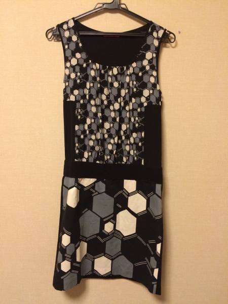 ヴィヴィアンタム デザイン ワンピース