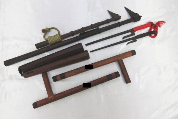 鳶口 火消し道具 十手 等 いろいろセット レトロ 中古30仙94 Yahoo 古鉄製