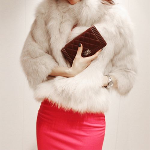 ラグジュアリーショートフェイクファーコート　ホワイト