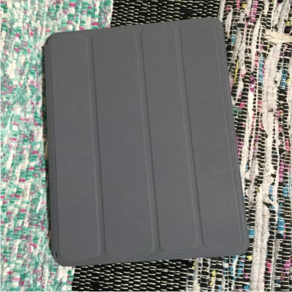 アップル純正 iPad Smart Case