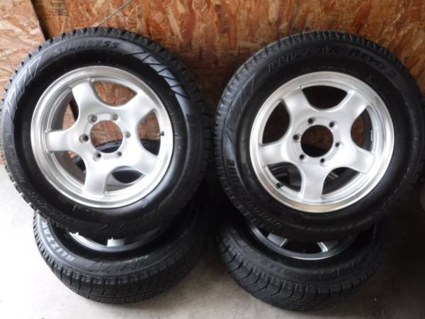 【200ハイエース】アルミホイール&BSスタッドレスタイヤ 4本