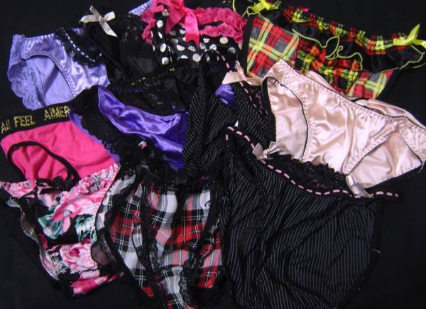 大人気♪即決送料無料ギャルママ系セクシーな光沢サテン等20枚♪