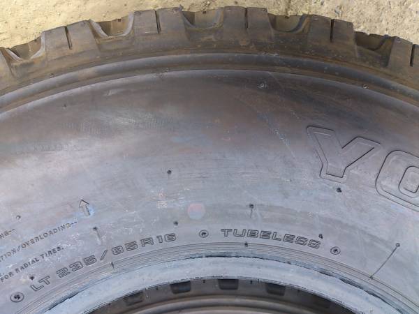 LT ２３５/８５R１６ ヨコハマタイヤ *14年/13mm* 1本価格 281th