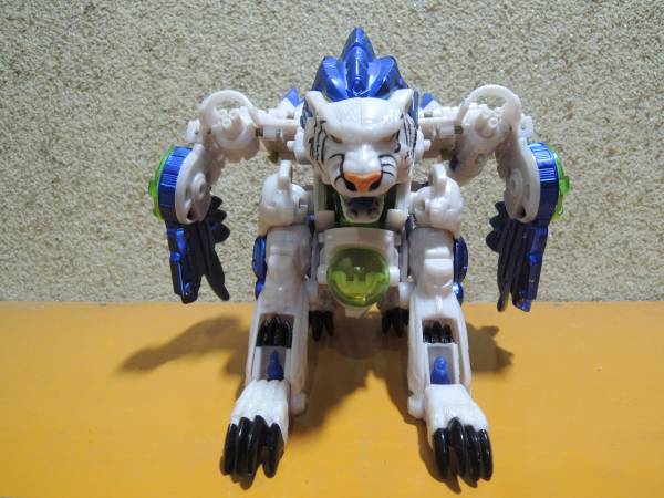 ビーストウォーズメタルス タイガーファルコン
