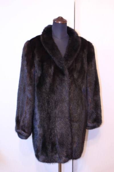 ＭＩＮＫ★ダークブラウン　ゴージャスな本毛皮ミンクコート１３
