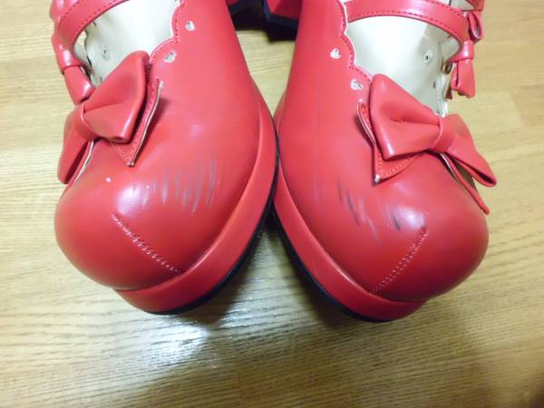 ボディライン 赤い靴 リボン パンプス ゴスロリ 1回使用 23 5 レッド系 売買されたオークション情報 Yahooの商品情報をアーカイブ公開 オークファン Aucfan Com