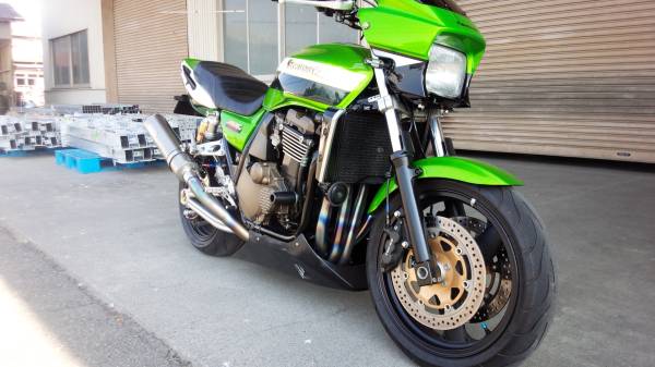 DAEG カワサキZRX1200⁄1100 汎用アンダーカウル（白ゲルコート 0 汎用