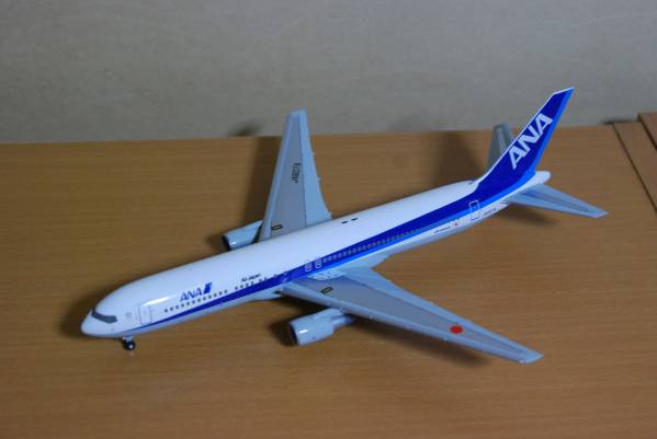 201) 1/200 ANA Boeing 767-300ER 全日空商事 201) 1⁄200 ANA Boeing 767-