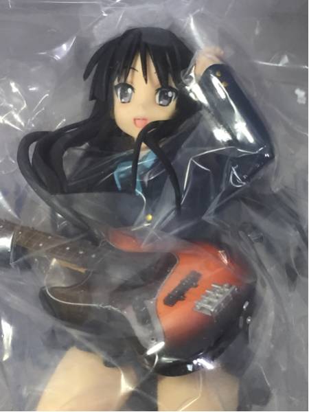 アルター けいおん! 秋山 澪 1/8 PVC塗装済み完成品 フィギュア