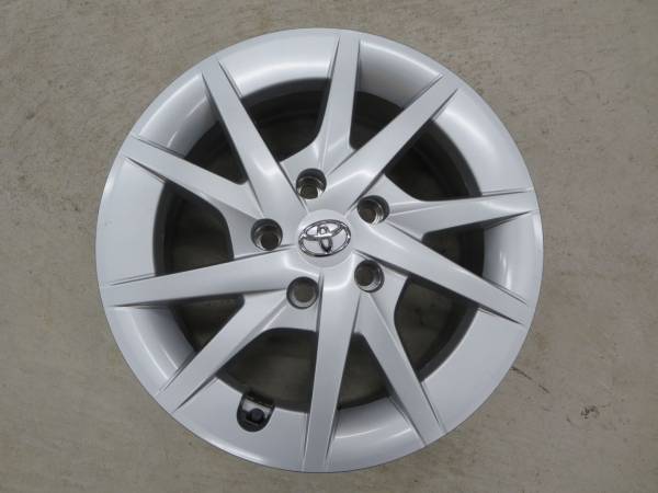 トヨタ 40プリウスα 純正 16インチホイール 1本 キャップ付 ③