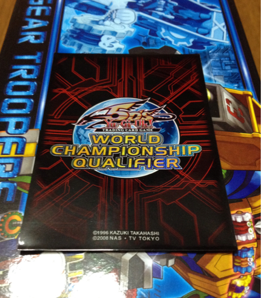 遊戯王 WCQ 2011 赤 スリーブ 80枚 美品 ② おもちゃ、ゲーム