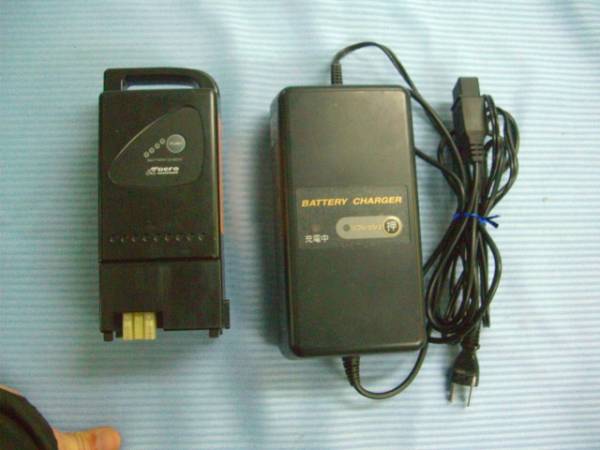 【中古】 IGNIO 電動自転車用充電器 充電池 セットで