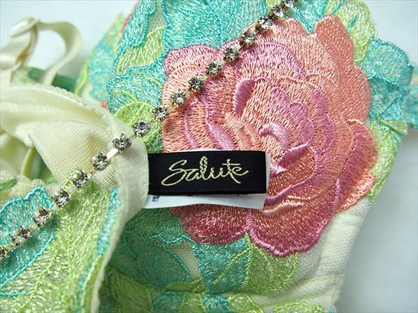 ♪AS9-191*ランクA高級ワコール*サルート*麗しい薔薇raceブラE70