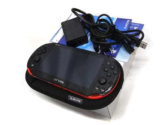 SONY PS Vita PCH-2000 やばかっ 赤黒